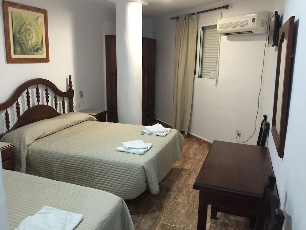 טורמולינוס Hotel Manantiales מראה חיצוני תמונה