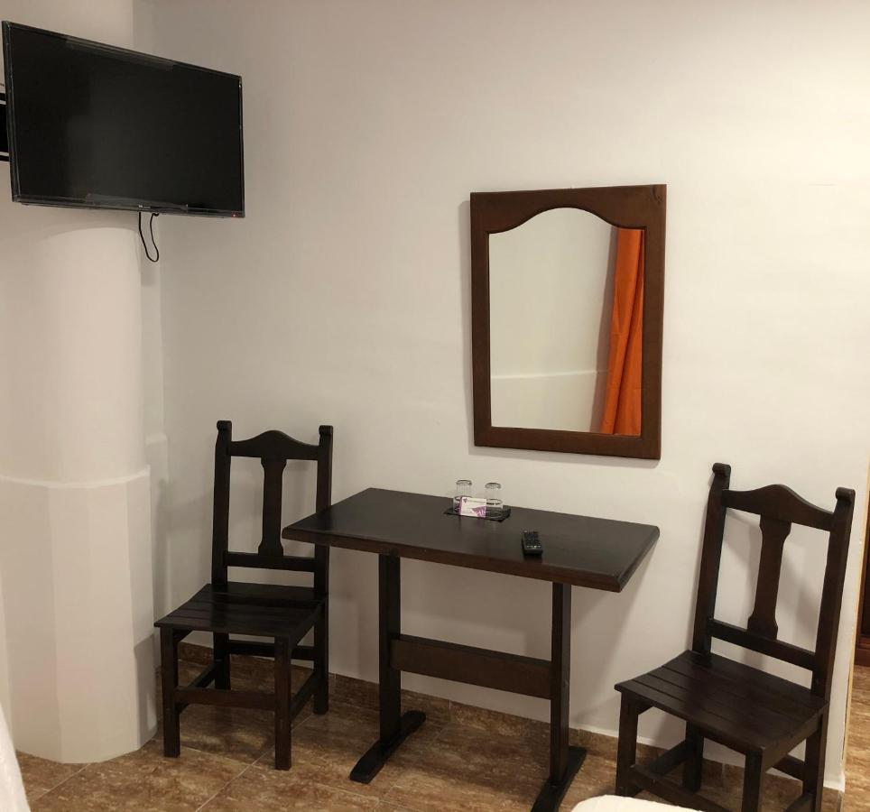 טורמולינוס Hotel Manantiales מראה חיצוני תמונה