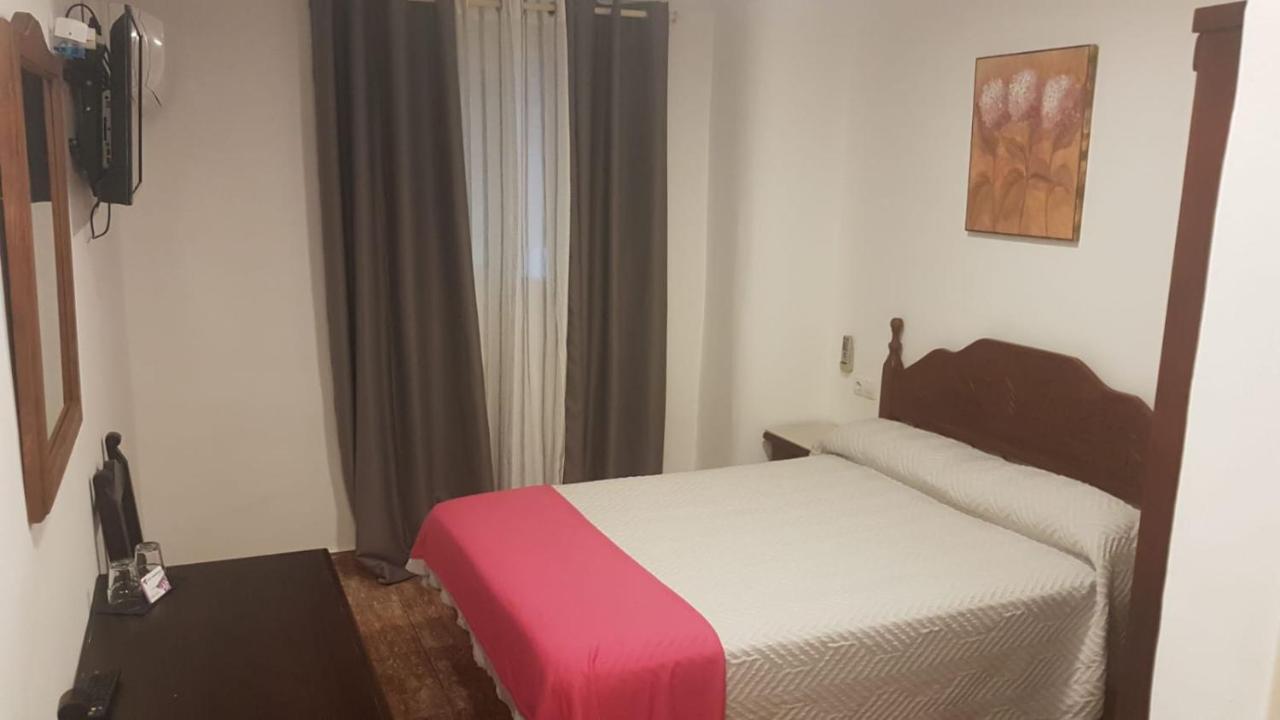טורמולינוס Hotel Manantiales מראה חיצוני תמונה