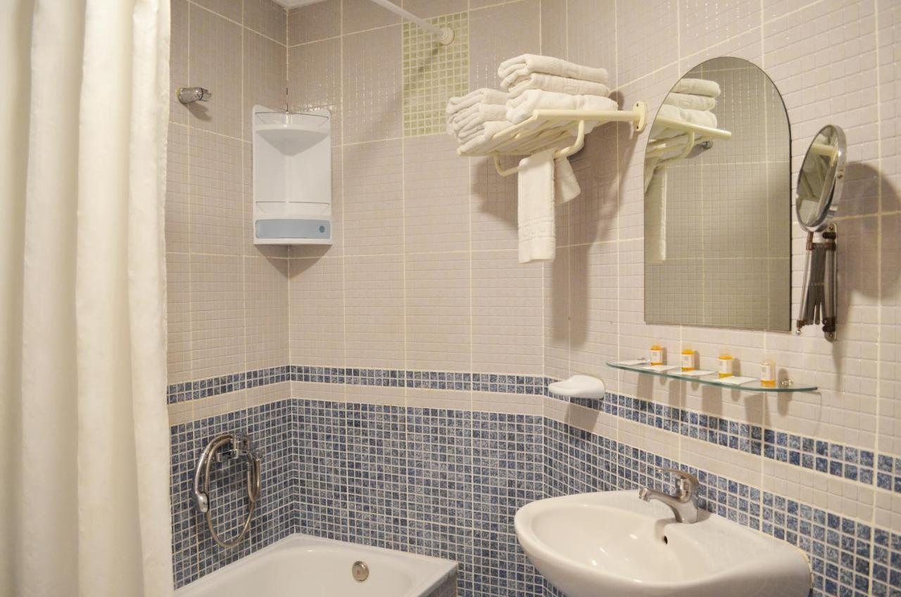 טורמולינוס Hotel Manantiales מראה חיצוני תמונה